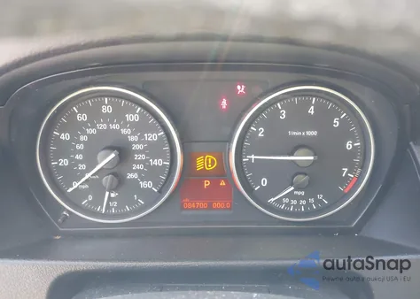 2015 BMW X1 xDrive28I z USA, uszkodzony, nr VIN WBAVL1C56FVY34809